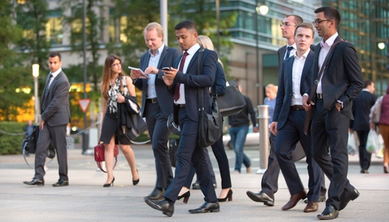 Investment professionals more upbeat about global economy than CEOs